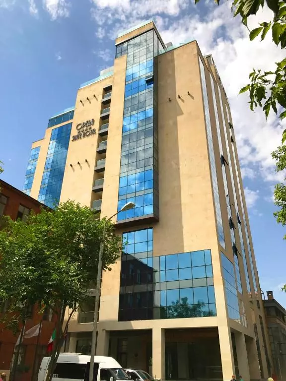 هتل اپرا سوئیت ایروان ارمنستان